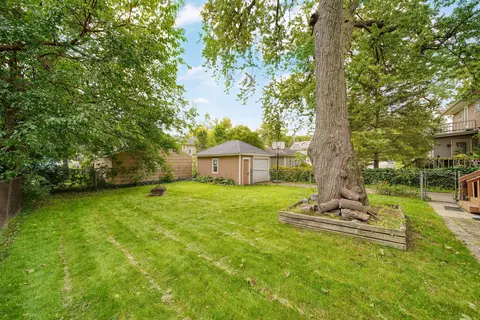 Exterior - 609 Mcbride St, Jackson, MI 49203 photo 10 of 12