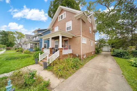 Exterior - 609 Mcbride St, Jackson, MI 49203 photo 1 of 12