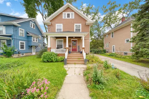 Exterior - 609 Mcbride St, Jackson, MI 49203 photo 2 of 12