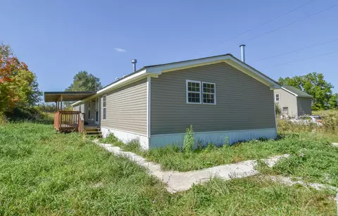 1040 Main Dr, Montgomery, MI 49255