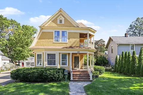 605 N Main St, Three Rivers, MI 49093