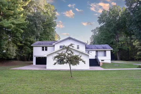 1859 W Hansen Rd, Scottville, MI 49454
