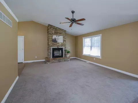 Living - 904 Eley St, Otsego, MI 49078 photo 1 of 4