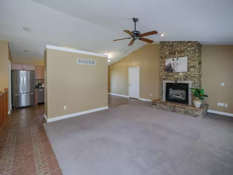 Living - 904 Eley St, Otsego, MI 49078 photo 2 of 4