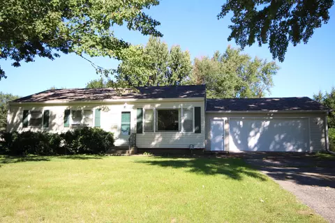 13738 E Tremblay Dr, Vicksburg, MI 49097