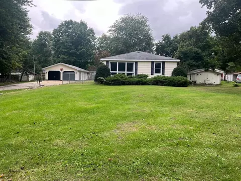 65835 Gridley Rd, Hartford, MI 49057