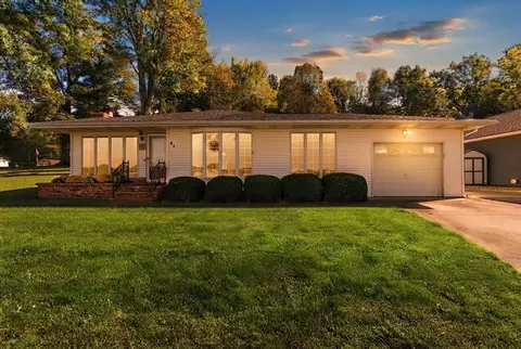 84 Hickory Rd, Battle Creek, MI 49017
