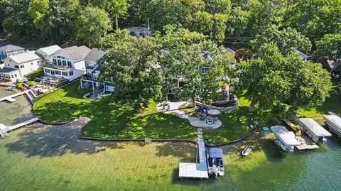 View/Area - 140 E Gull Lake Dr, Augusta, MI 49012 photo 2 of 3