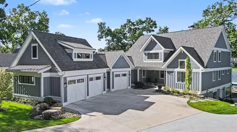 Exterior - 140 E Gull Lake Dr, Augusta, MI 49012 photo 12 of 16