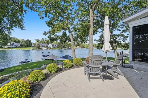 Exterior - 140 E Gull Lake Dr, Augusta, MI 49012 photo 5 of 16