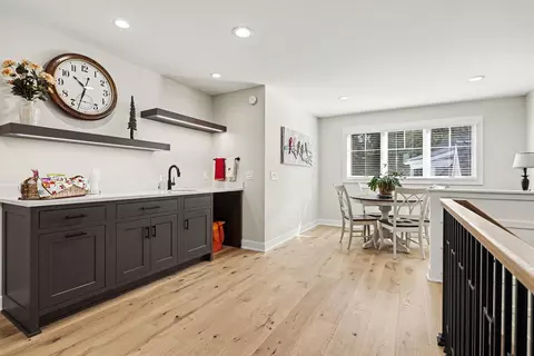Entry Way - 140 E Gull Lake Dr, Augusta, MI 49012 photo 4 of 4