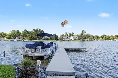 Exterior - 140 E Gull Lake Dr, Augusta, MI 49012 photo 7 of 16