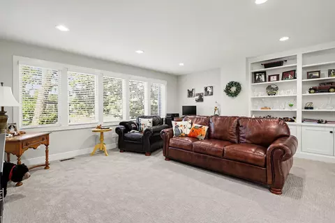 Living - 140 E Gull Lake Dr, Augusta, MI 49012 photo 4 of 4