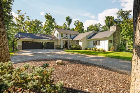 3650 Robert Ln, Ann Arbor, MI 48103