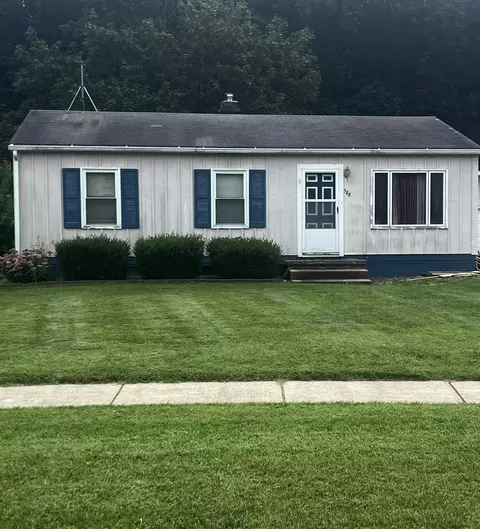 388 Cherry St, Coloma, MI 49038