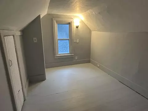 Bedroom - 526 Davis St, Manistee, MI 49660 photo 3 of 4