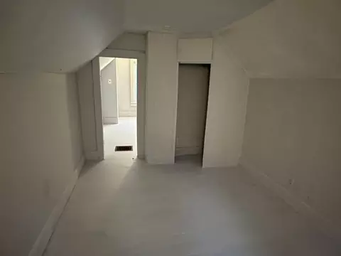 Bedroom - 526 Davis St, Manistee, MI 49660 photo 2 of 4