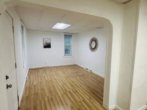 Living - 526 Davis St, Manistee, MI 49660 photo 1 of 3