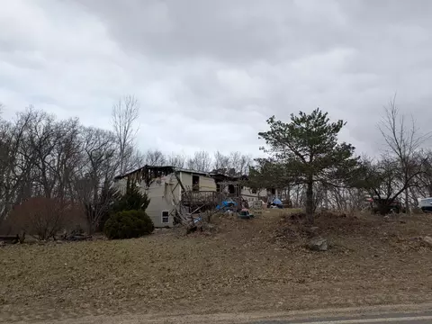 5024 W Fenwick Rd, Greenville, MI 48838