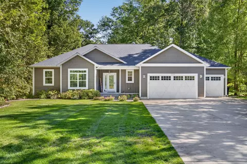 19100 Joslin Cir, Big Rapids, MI 49307