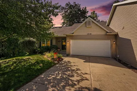 1538 Beechtree Cmns, Grand Haven, MI 49417