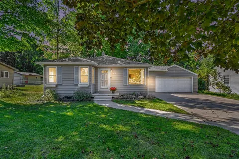 409 Forrest St, Wayland, MI 49348