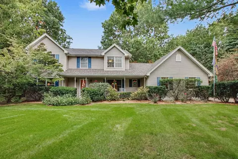 9737 Firefly Ave, Galesburg, MI 49053