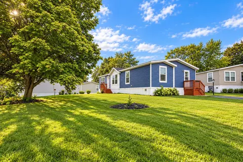 6995 Shamley Ave NE, Belmont, MI 49306