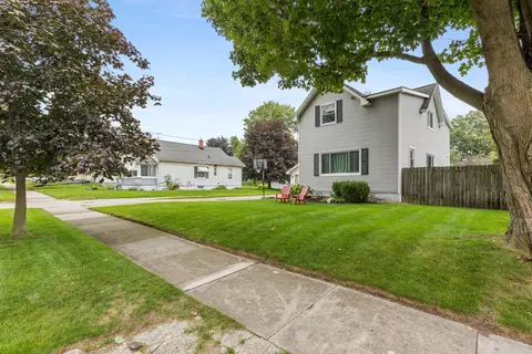 634 Burke Ave NE, Grand Rapids, MI 49503