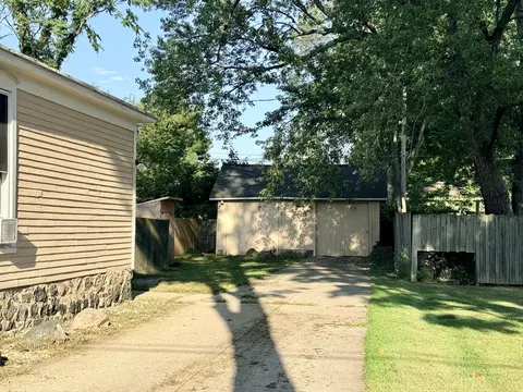 Exterior - 711 Maple St, Three Rivers, MI 49093 photo 6 of 6