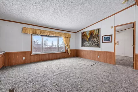 Living - 68854 34th Ave, Covert, MI 49043 photo 2 of 3