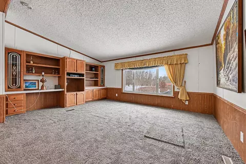 Living - 68854 34th Ave, Covert, MI 49043 photo 3 of 3
