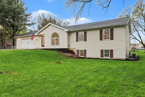 Exterior - 676 N 10th St, Plainwell, MI 49080 photo 2 of 7