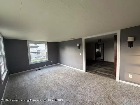 Living - 2203 Cooper St, Jackson, MI 49201 photo 3 of 4