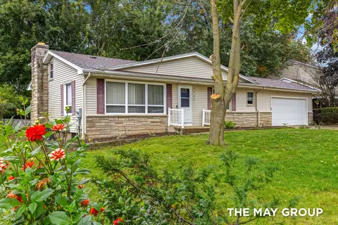 5366 Effingham Dr SE, Kentwood, MI 49508