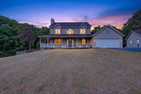 6325 Knoll Dr, Middleville, MI 49333