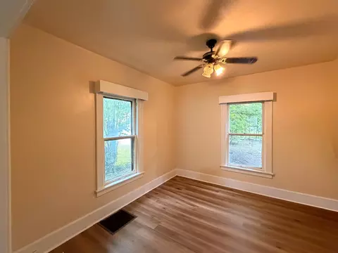 Bedroom - 781 E High St, Benton Harbor, MI 49022 photo 5 of 5
