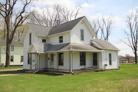 304 E Prairie St, Vicksburg, MI 49097