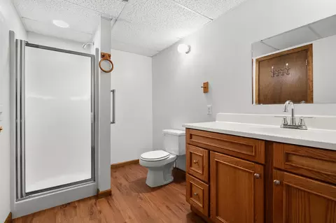 Bath - 52135 Nancy Ln, Three Rivers, MI 49093 photo 2 of 2