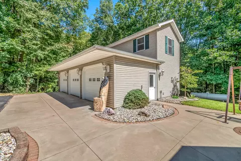 Exterior - 5607 Ridge Dr, Reading, MI 49274 photo 6 of 16