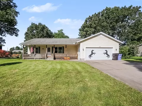 1211 Woodcrest St, Muskegon, MI 49442