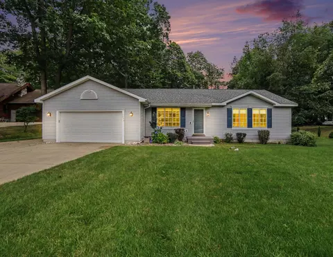 7079 W Decker Rd, Ludington, MI 49431