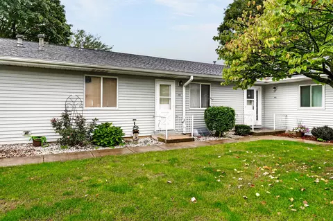 5037 Green Meadow Rd, Kalamazoo, MI 49009