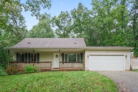 251 Lakeway Dr, Battle Creek, MI 49037