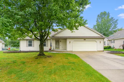 3061 Mandarin Grove Ln, Kalamazoo, MI 49004