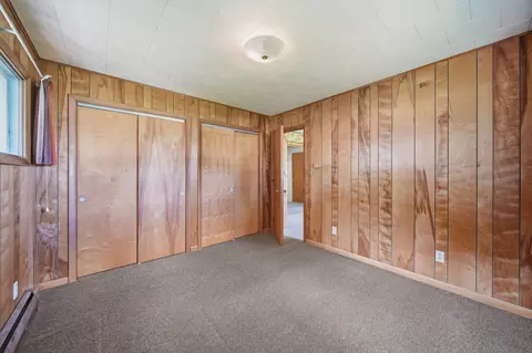 Bedroom - 1500 Strathmoor Ln, Jackson, MI 49203 photo 6 of 6