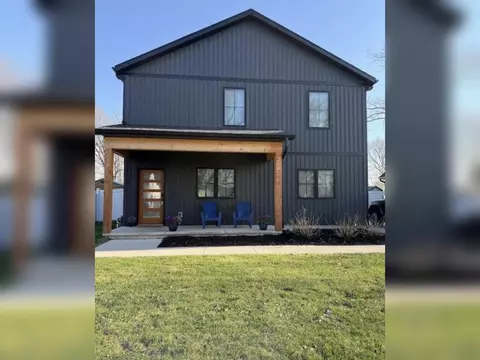 318 Edgell St, South Haven, MI 49090