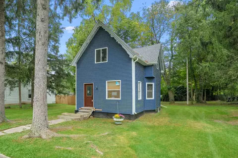Exterior - 322 E James St, Lawrence, MI 49064 photo 4 of 8