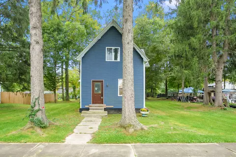 Exterior - 322 E James St, Lawrence, MI 49064 photo 3 of 8