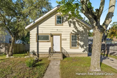 1413 Kingsley St, Muskegon, MI 49442